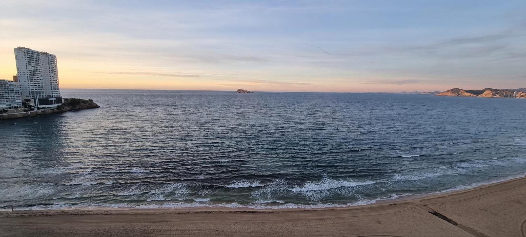 Principado Benidorm Suites Levante Экстерьер фото