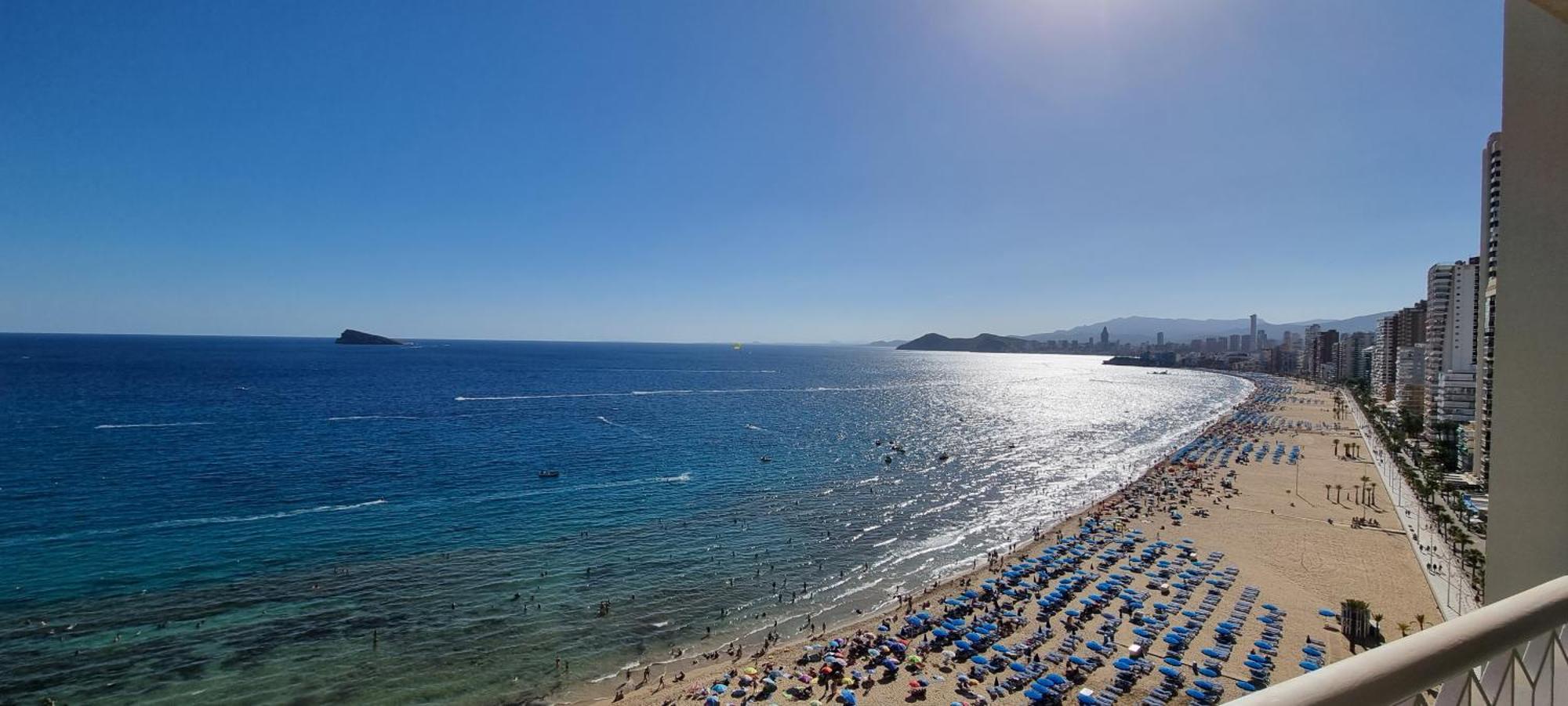 Principado Benidorm Suites Levante Экстерьер фото